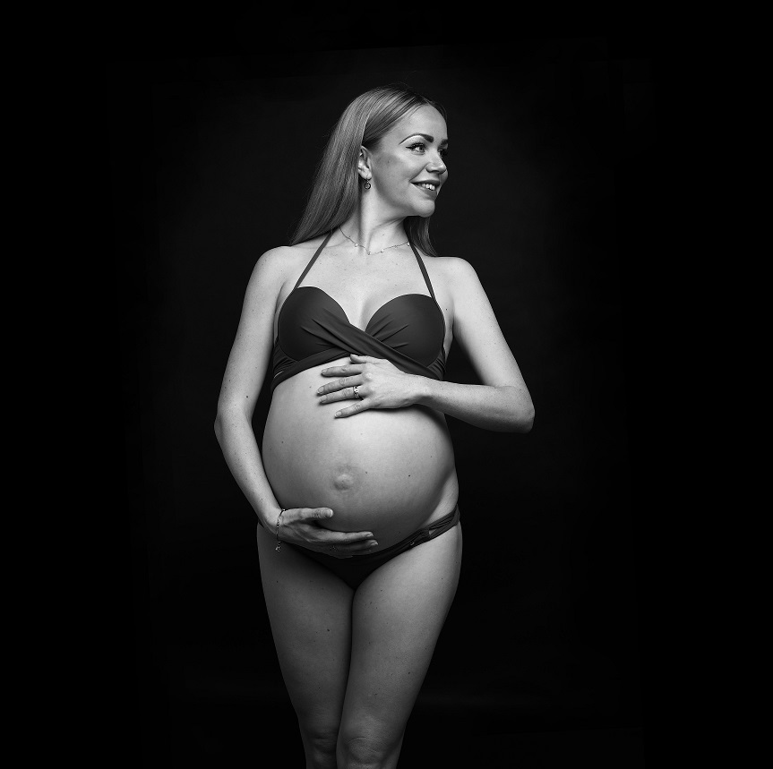 anna-leijon-gravid-gravidfotografering-bikini-2